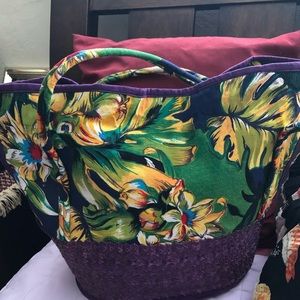 VTG Bali Tote Bag with Straw Bottom